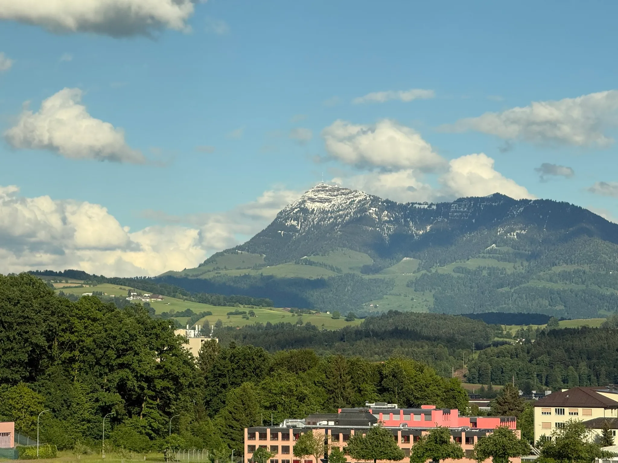 img-0554-1786124073185.webp