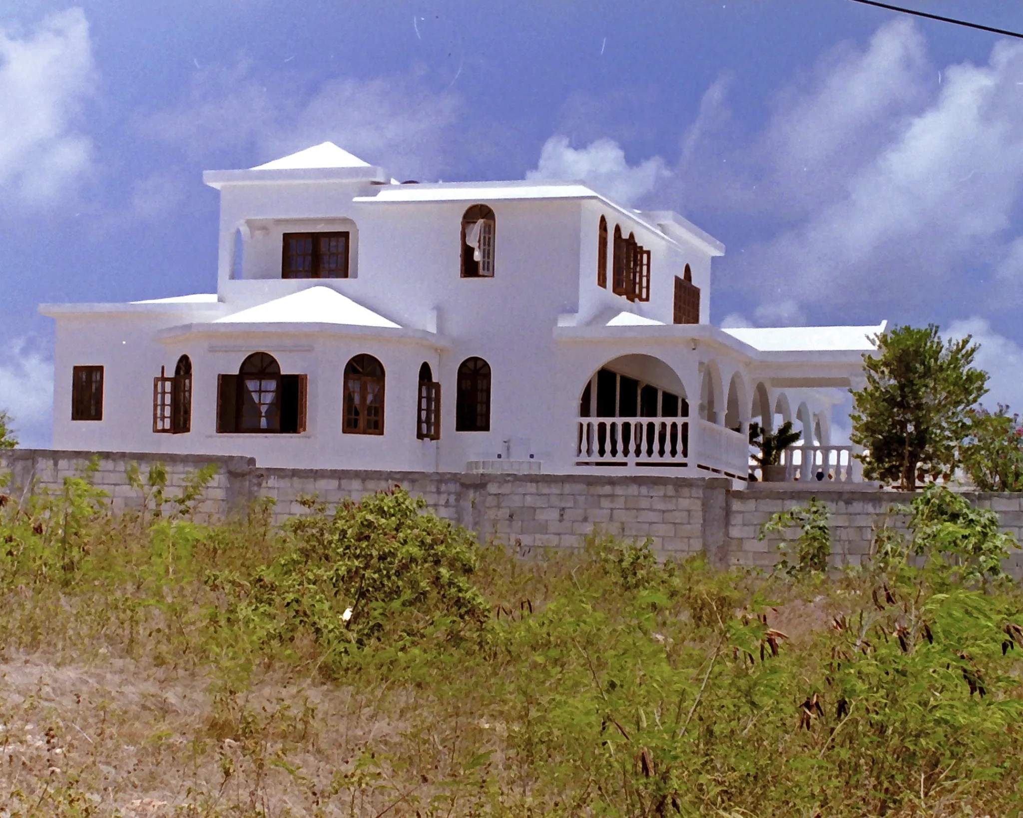 img00025-v2.webp