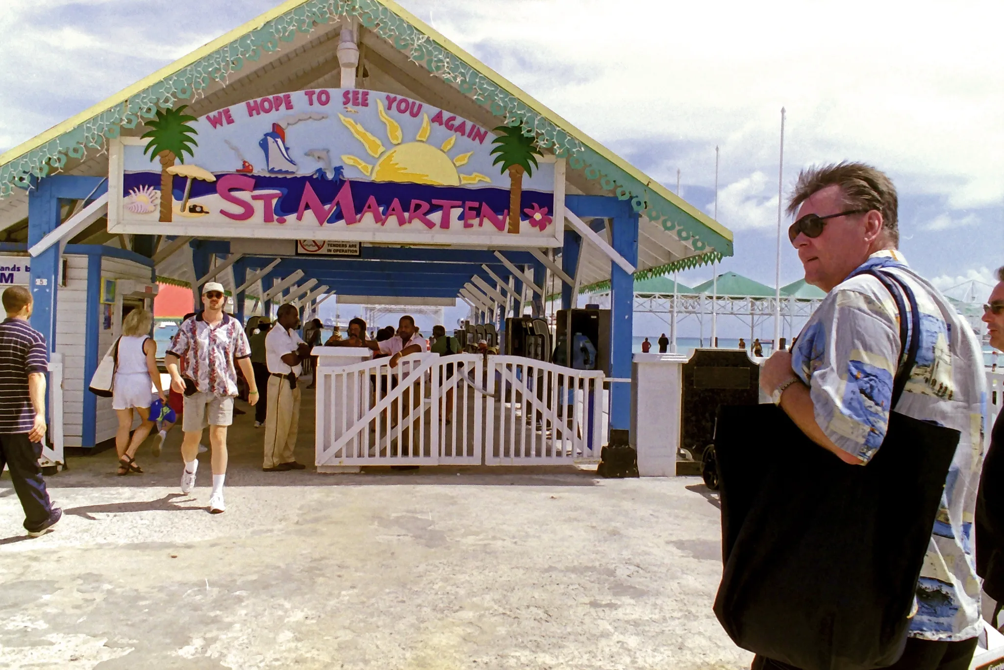 img00085-v2.webp