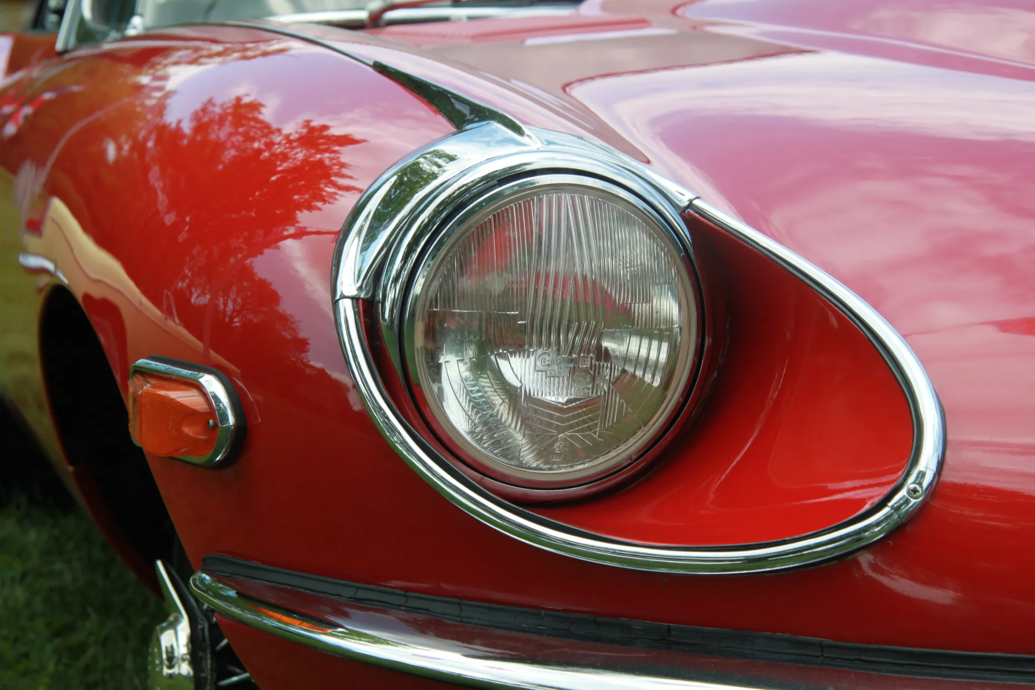 jaguarheadlamp.webp